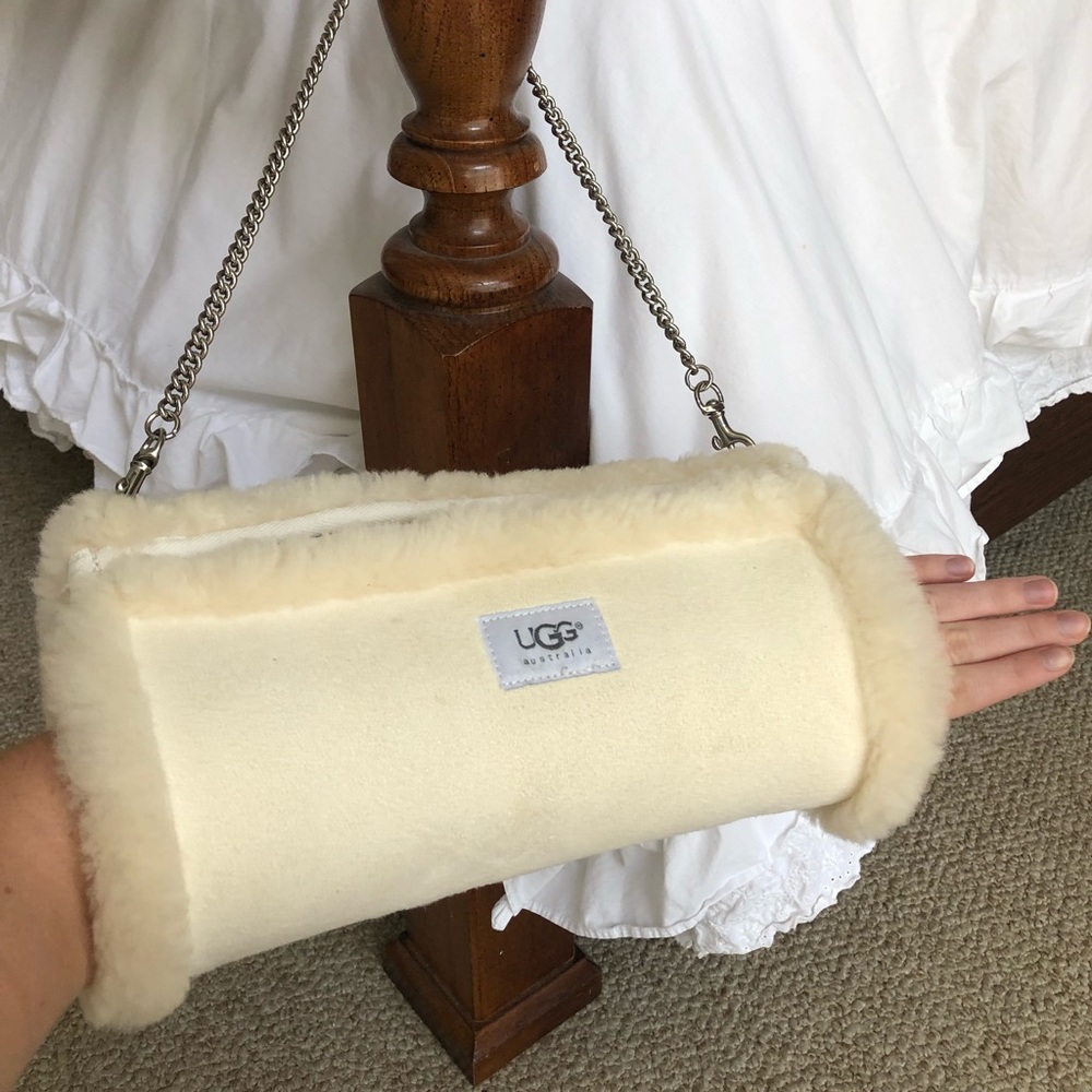 Ugg Muff Purse - Picture 2 of 4